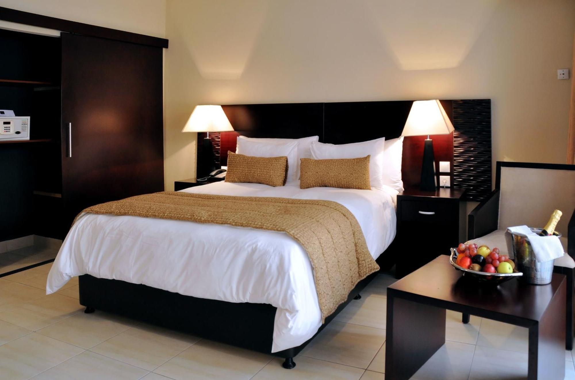Hotel Royal Kinshasa Quarto foto
